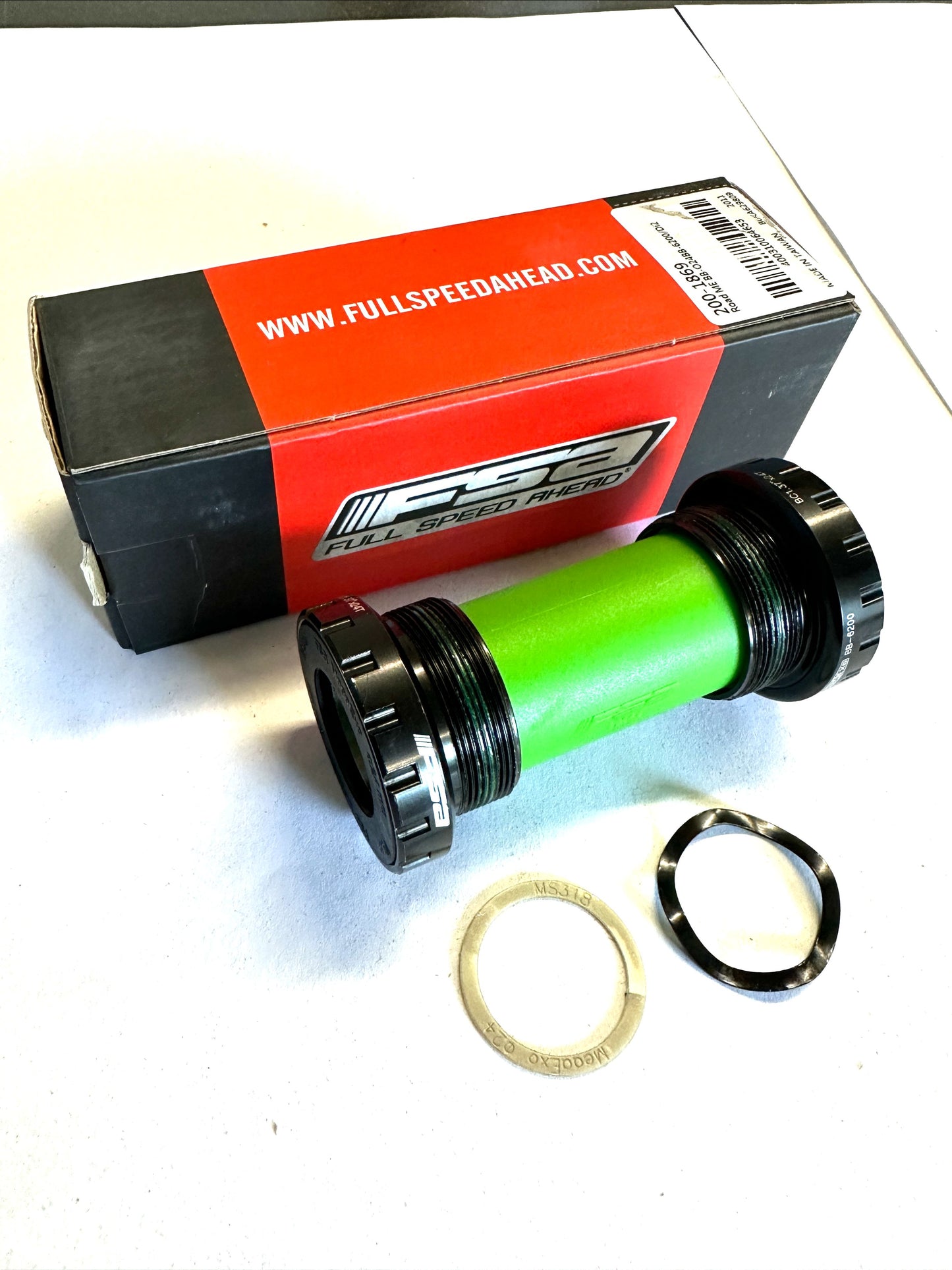 FSA MegaExo Road Bike 68mm / 73mm BB  Bottom Bracket English Threaded NEW